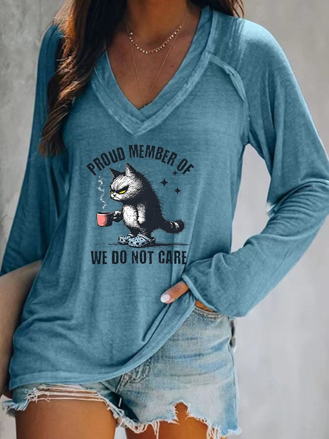 🔥Buy 3 Get 15% Off🔥Women's V-neck Retro Funny Proud Member Of Club Menopause Perimenopause Print T-Shirt