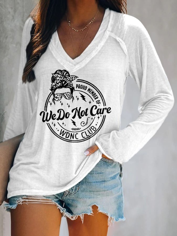 V-neck Retro Funny Proud Member Of WDNC Club Menopause Perimenopause Print T-Shirt