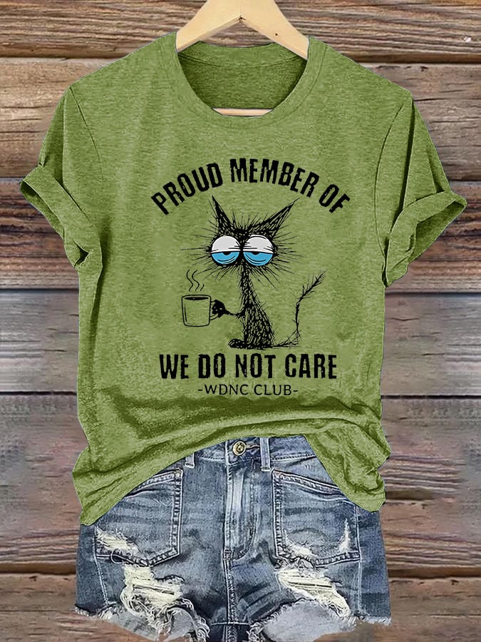 🔥Buy 3 Get 15% Off🔥Women's Retro Funny Proud Member Of Club We Do Not Care Menopause Perimenopause Print T-Shirt