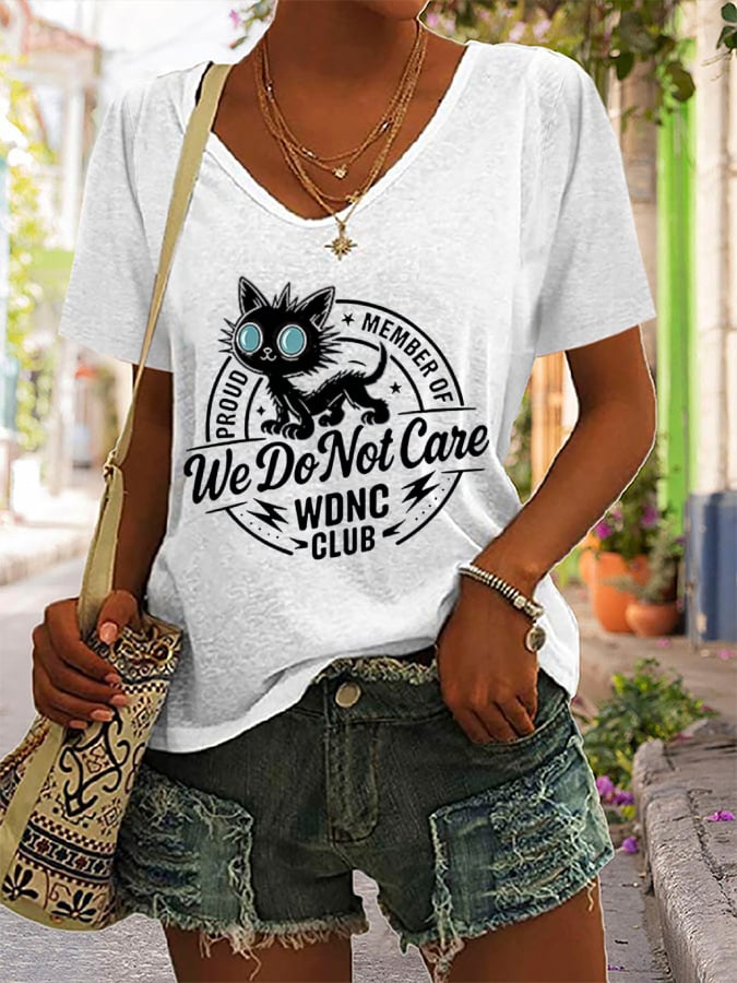 Women's Retro Funny Proud Member Of WDNC Club We Do Not Care Menopause Perimenopause Print T-Shirt