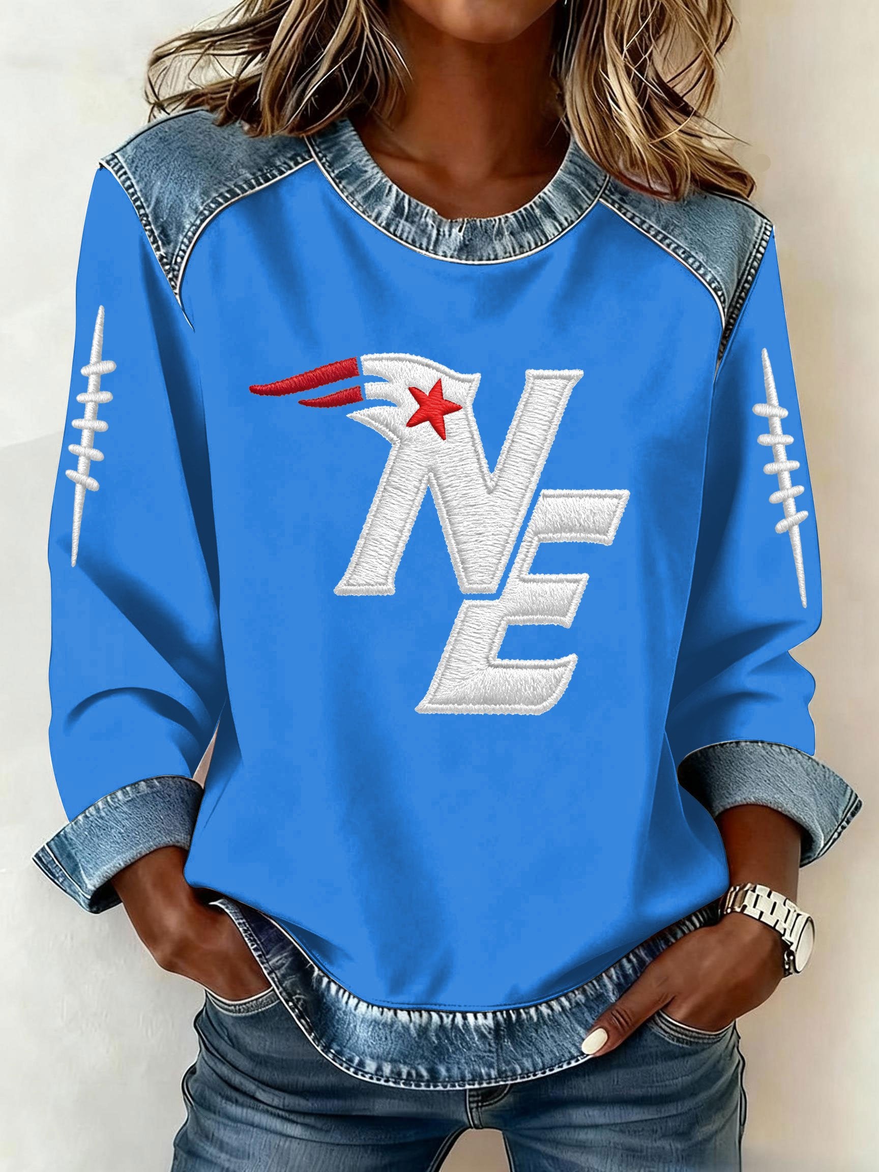 Womenโs Football Graphic Casual Sweatshirt