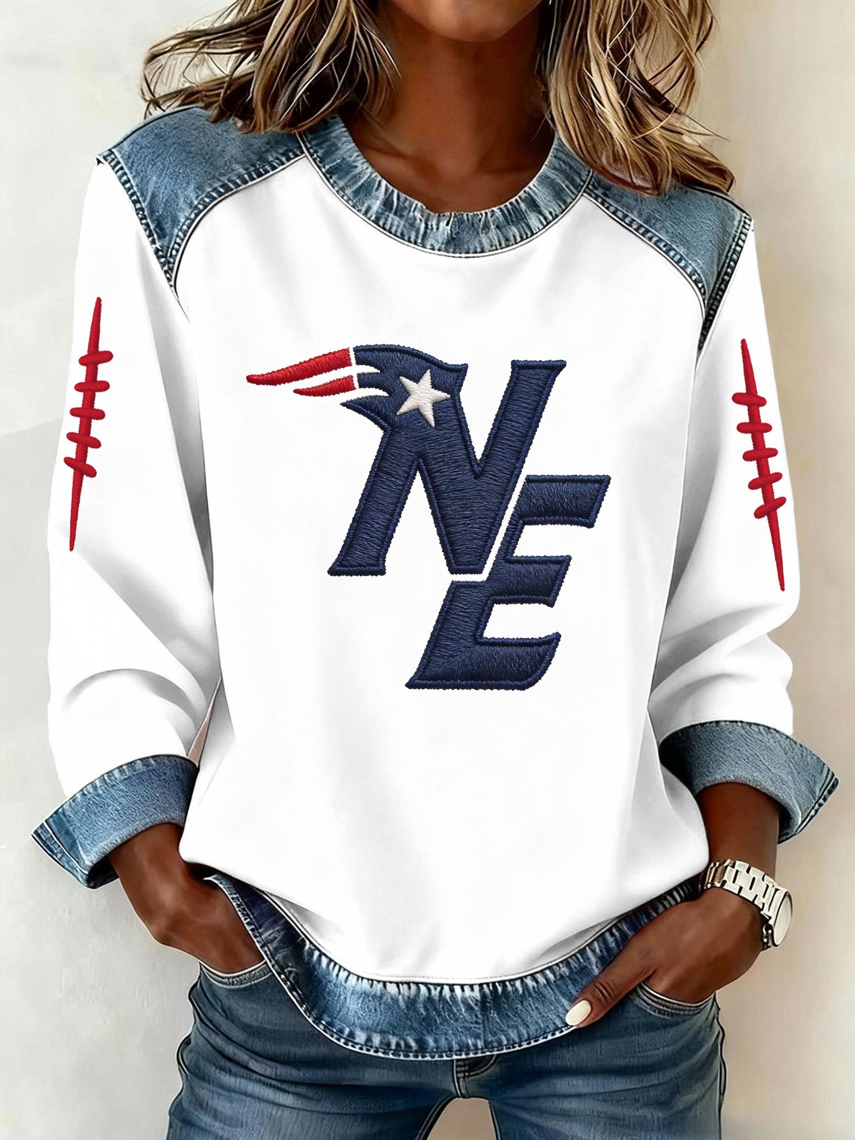 Womenโs Football Graphic Casual Sweatshirt
