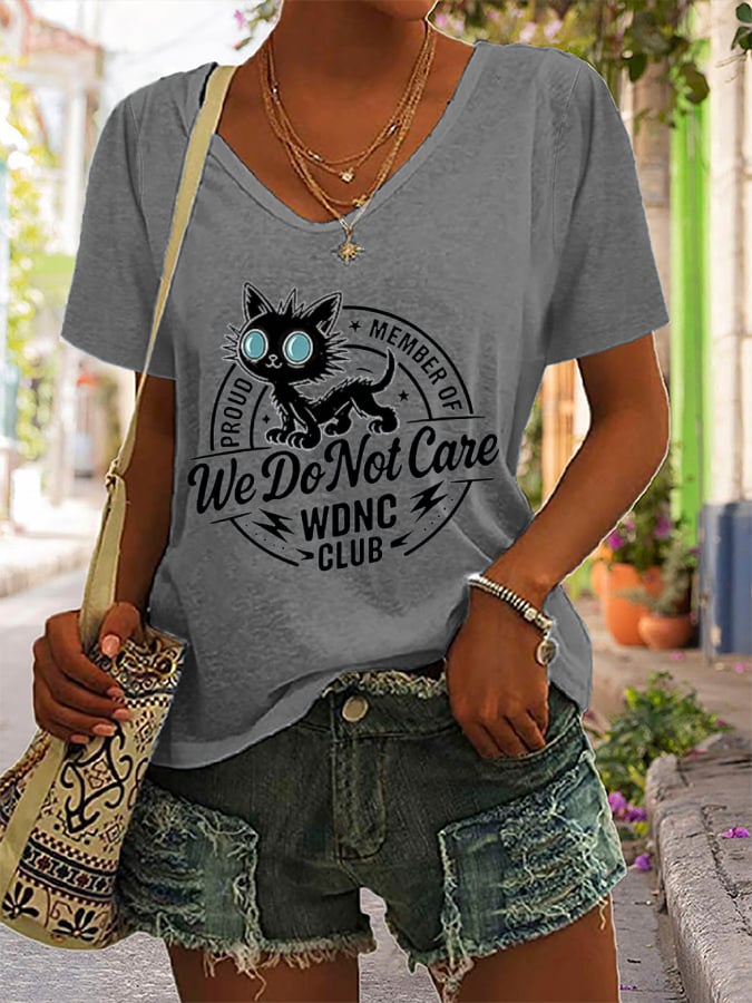 Women's Retro Funny Proud Member Of WDNC Club We Do Not Care Menopause Perimenopause Print T-Shirt