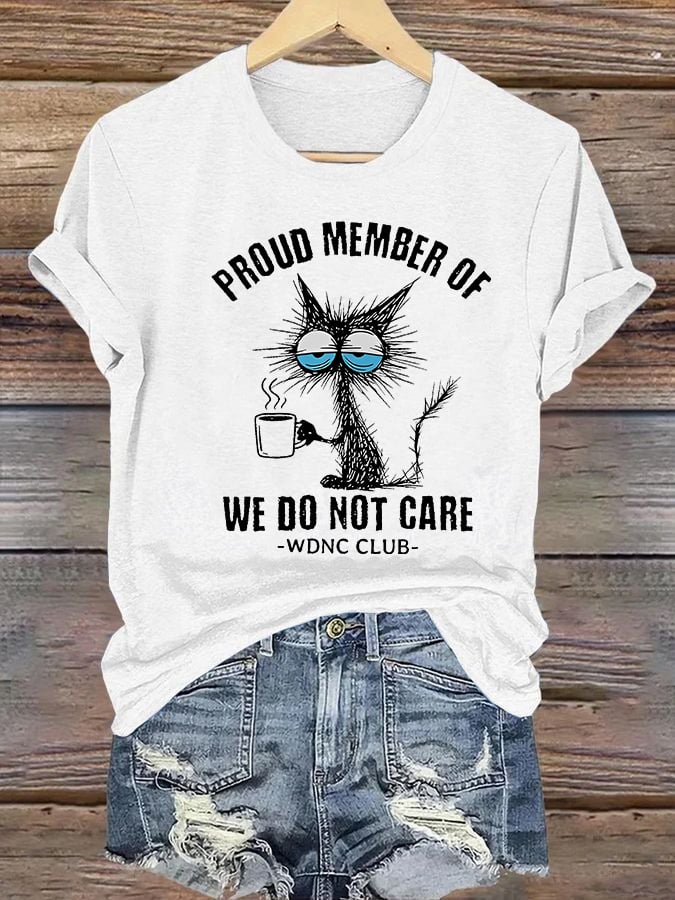 🔥Buy 3 Get 15% Off🔥Women's Retro Funny Proud Member Of Club We Do Not Care Menopause Perimenopause Print T-Shirt