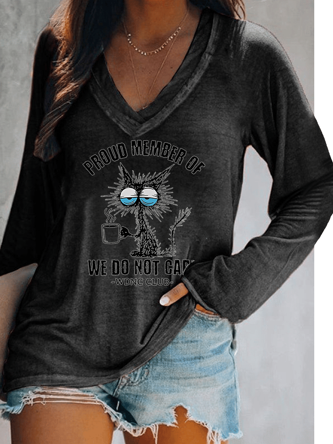 🔥Buy 3 Get 15% Off🔥Women's V-neck Retro Funny Proud Member Of Club Menopause Perimenopause Print T-Shirt