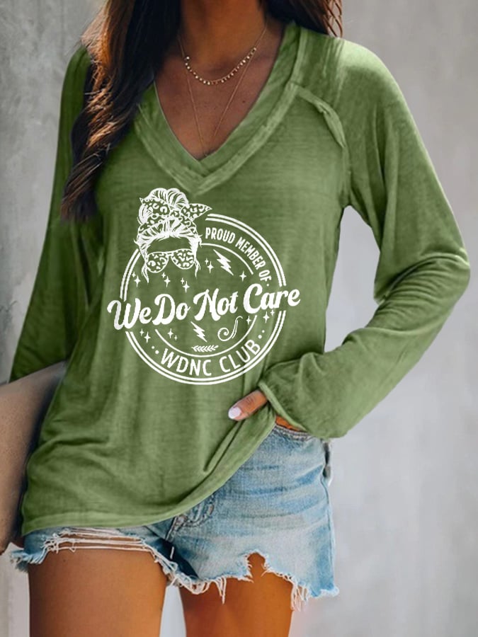 V-neck Retro Funny Proud Member Of WDNC Club Menopause Perimenopause Print T-Shirt