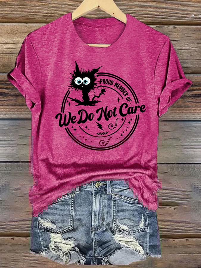 Retro Funny Proud Member Of  Club We Do Not Care Menopause Perimenopause Print T-Shirt
