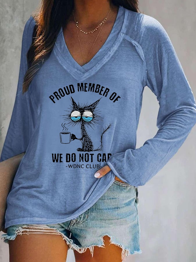 🔥Buy 3 Get 15% Off🔥Women's  V-neck Retro Funny Proud Member Of  Club Menopause Perimenopause Print T-Shirt