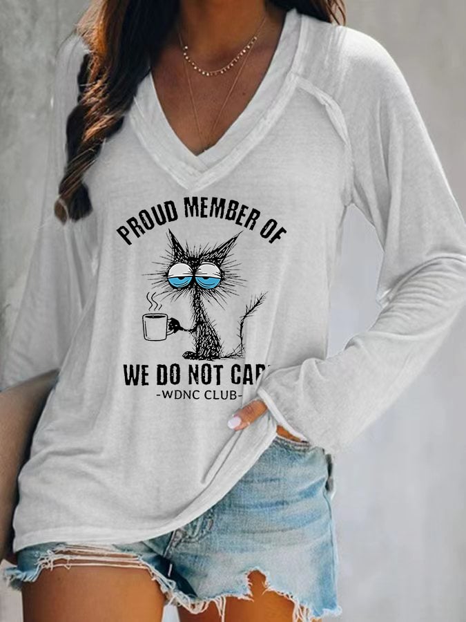 🔥Buy 3 Get 15% Off🔥Women's  V-neck Retro Funny Proud Member Of  Club Menopause Perimenopause Print T-Shirt