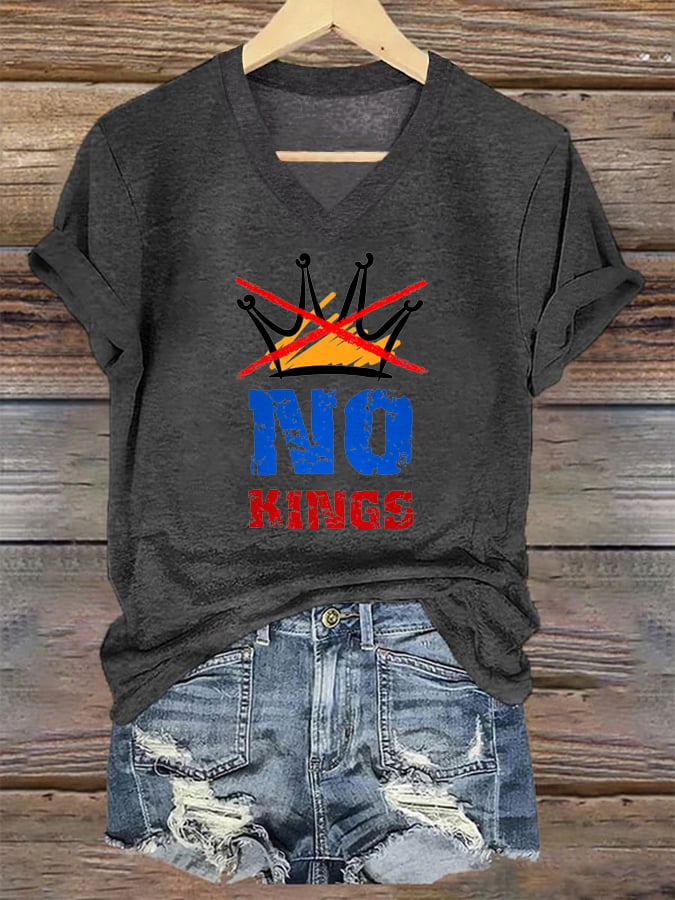 🔥Buy 3 Get 15% Off🔥V-Neck Retro No Kings Print T-Shirt