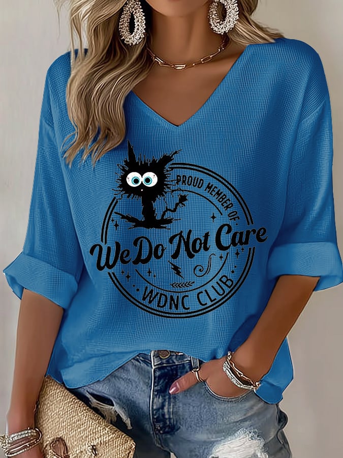 V-Neck Retro Funny Proud Member Of WDNC Club We Do Not Care Menopause Perimenopause Print T-Shirt