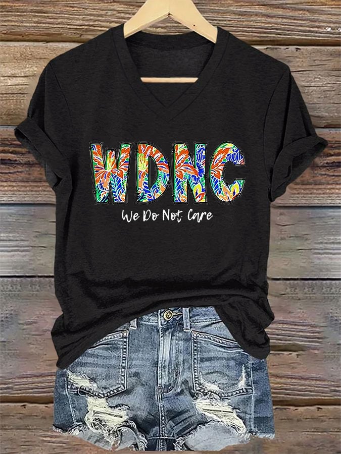 🔥Buy 3 Get 15% Off🔥V-Neck Retro Funny WDNC Menopause Perimenopause Print T-Shirt